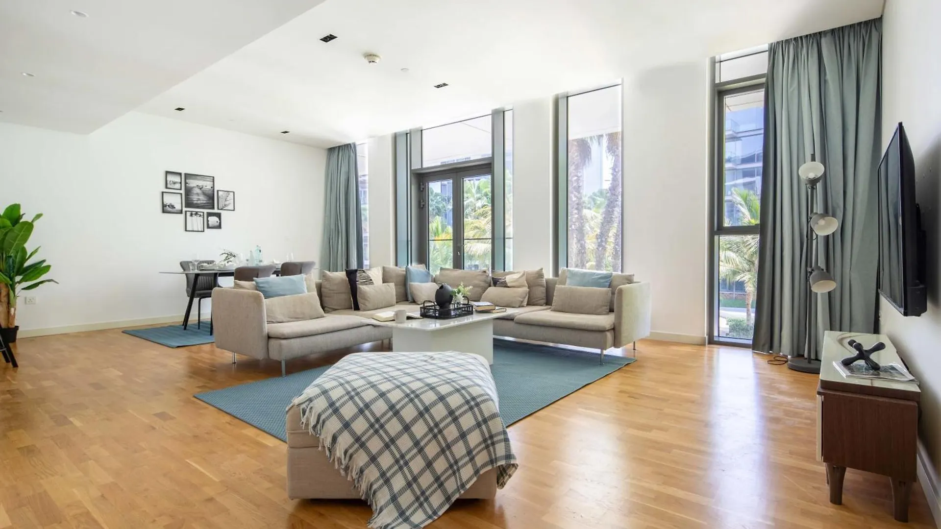 Frank Porter - Bluewaters Residences Building 5 Dubai